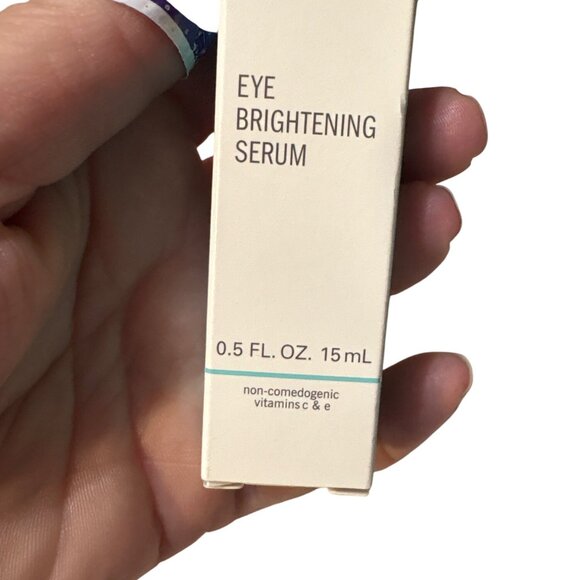 Proactiv Green Tea Moisturizer 30Ml & Eye Brightening Serum 15Ml Non-Comedogenic - Picture 2 of 5